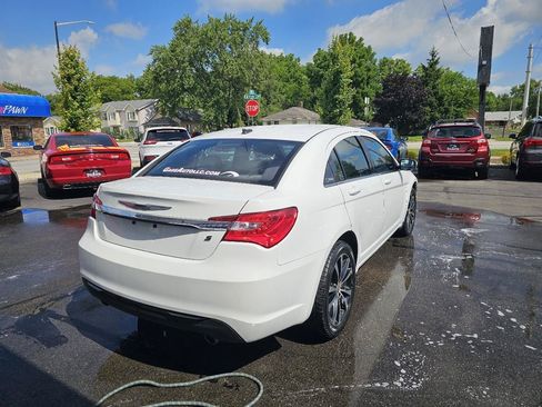 Used 2013 Chrysler 200 Touring w/ S Exterior Appearance Pkg FWD image 11
