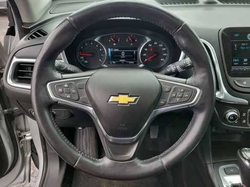 Used 2018 Chevrolet Equinox LT image 24