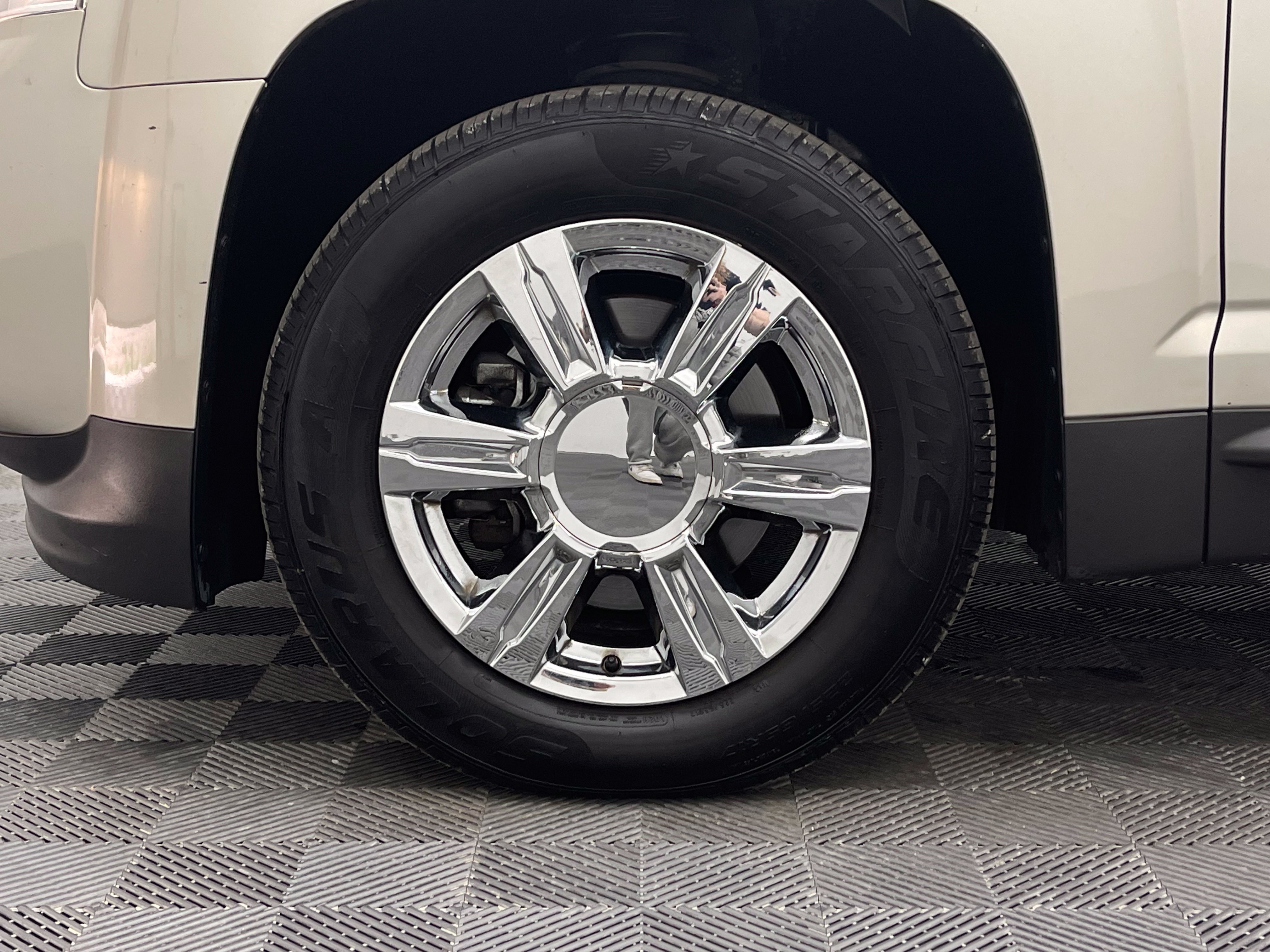 Used 2014 GMC Terrain SLT w/ Safety Package FWD image 14