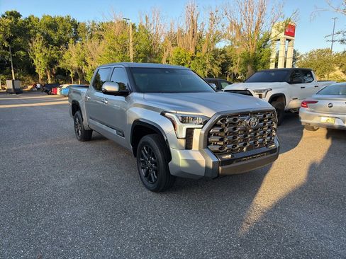 Used 2024 Toyota Tundra Platinum AWD/4WD image 7