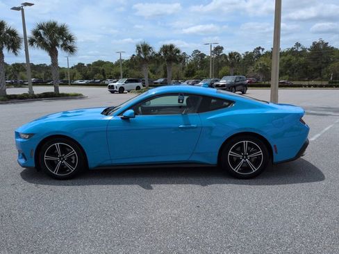 Used 2024 Ford Mustang Coupe image 8