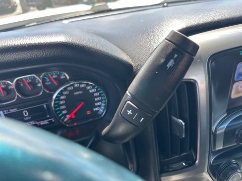 Used 2018 Chevrolet Silverado 2500 LT AWD/4WD image 26
