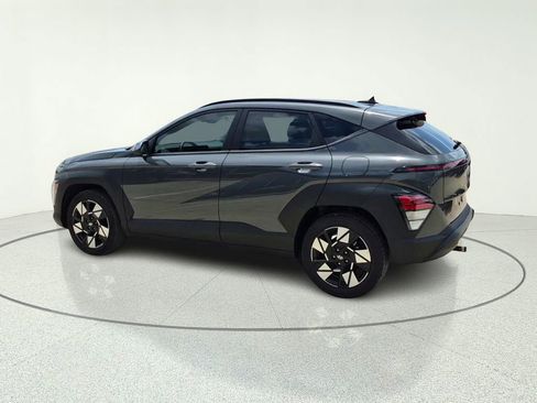 Used 2025 Hyundai Kona SEL FWD image 4