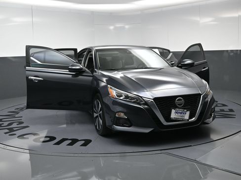 Used 2022 Nissan Altima 2.5 SL AWD/4WD image 24
