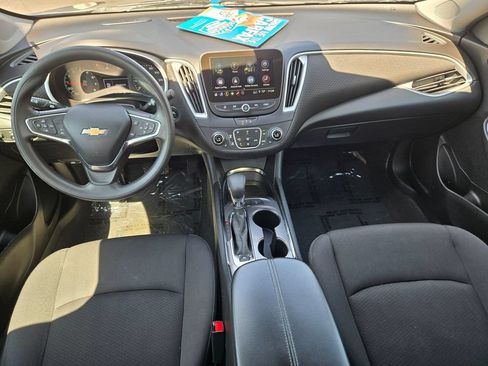 Used 2024 Chevrolet Malibu LT FWD image 9