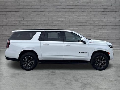 Certified 2024 Chevrolet Suburban Z71 w/ Off-Road Capability Package AWD/4WD image 8