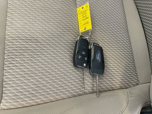Used 2022 Ford Explorer 4WD image 27