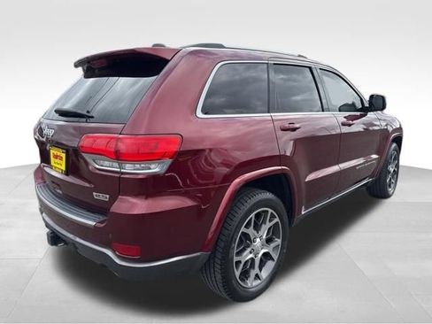 Used 2018 Jeep Grand Cherokee Limited image 7