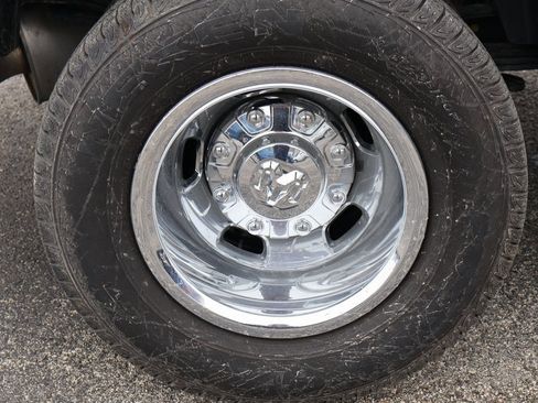 Used 2024 RAM 3500 Tradesman w/ Chrome Appearance Group image 7