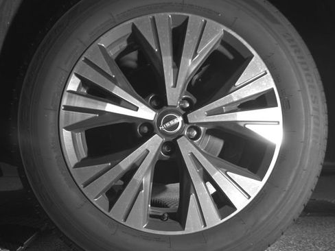 Used 2023 Nissan Rogue SV FWD image 22