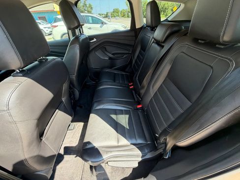Used 2017 Ford Escape Titanium AWD/4WD image 17