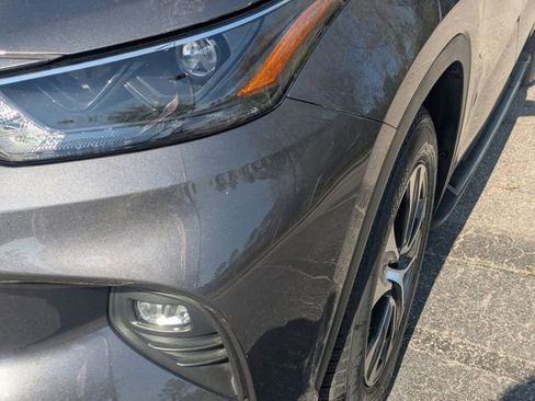 Used 2022 Toyota Highlander XLE image 9