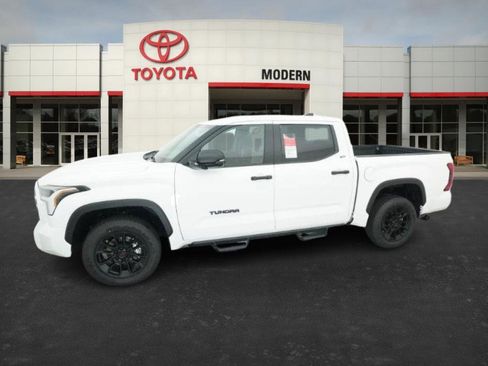 New 2026 Toyota Tundra SR5 image 7