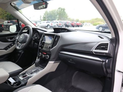 Used 2020 Subaru Forester Premium AWD/4WD image 22