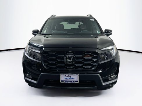 Used 2022 Honda Passport TrailSport image 2