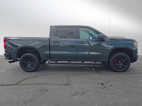 Used 2025 Chevrolet Silverado 1500 Custom Trail Boss w/ Turbomax Blackout Package image 2