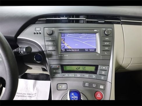 Used 2014 Toyota Prius Four image 20