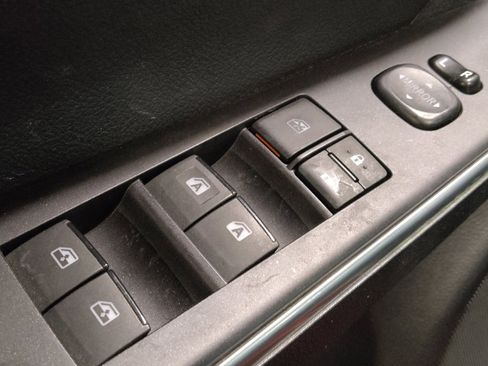 Used 2015 Toyota Camry XLE image 27