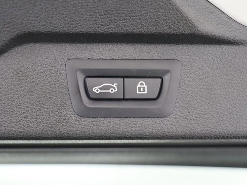 Used 2018 BMW X5 xDrive35i w/ M Sport Package image 38