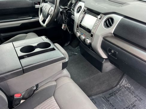 Used 2016 Toyota Tundra SR5 w/ Tow Package RWD image 15
