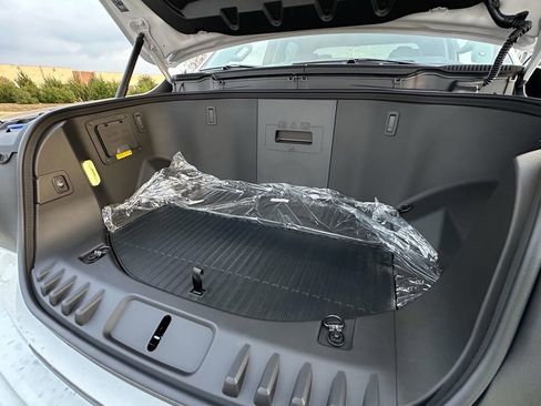 New 2025 Ford F150 Lightning Flash image 70