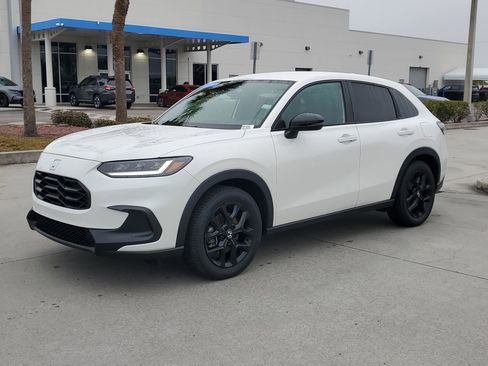 Used 2024 Honda HR-V Sport image 8