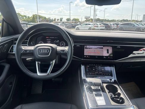 Used 2023 Audi Q8 Prestige w/ Prestige Package AWD/4WD image 13