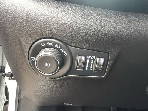 Used 2025 Jeep Compass Limited w/ Elite Group image 12