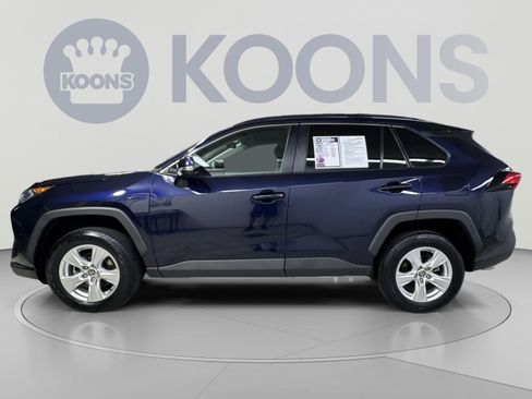 Used 2021 Toyota RAV4 XLE AWD/4WD image 8