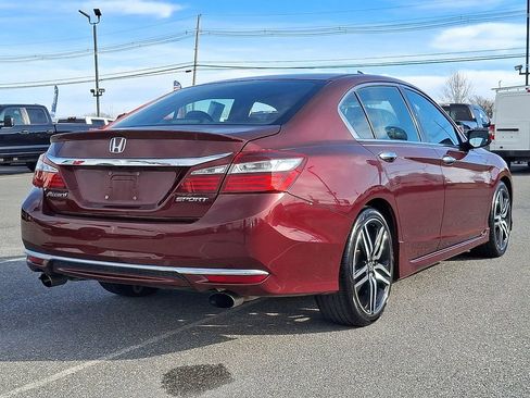 Used 2016 Honda Accord Sport image 6