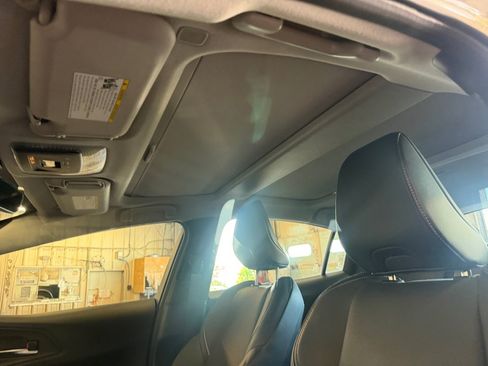 Used 2025 Toyota Prius AWD image 25