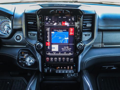 Used 2021 RAM 1500 Limited w/ Body Color Bumper Group image 32