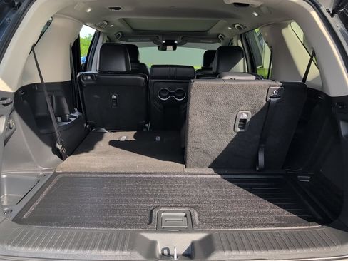 Used 2025 Honda Pilot Elite image 45