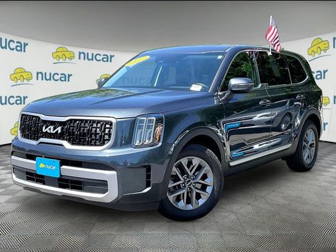 Used 2023 Kia Telluride LX AWD/4WD image 3