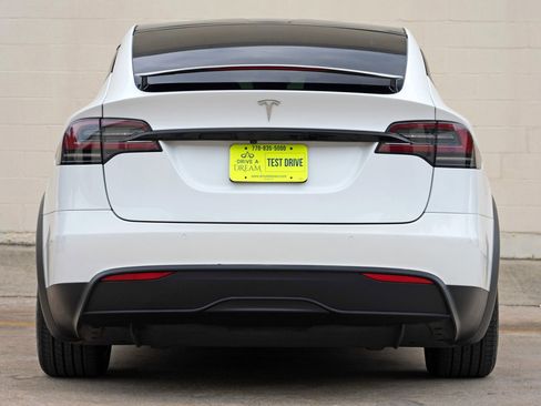 Used 2022 Tesla Model X AWD/4WD image 11
