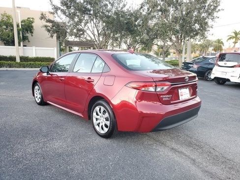 Used 2024 Toyota Corolla LE image 3