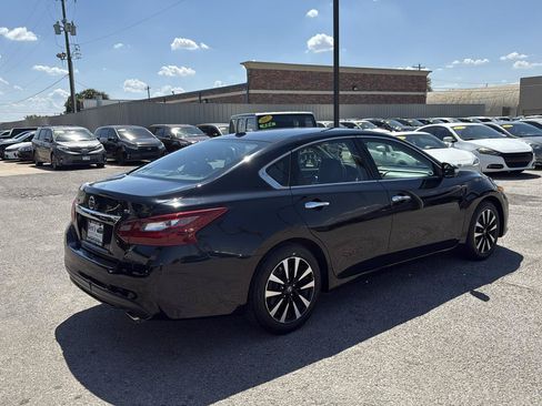 Used 2018 Nissan Altima 2.5 SL FWD image 5