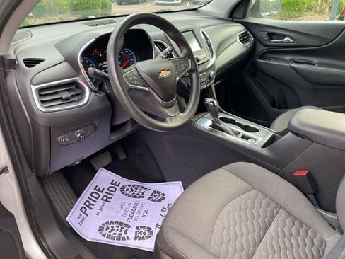 Used 2018 Chevrolet Equinox LT FWD image 6