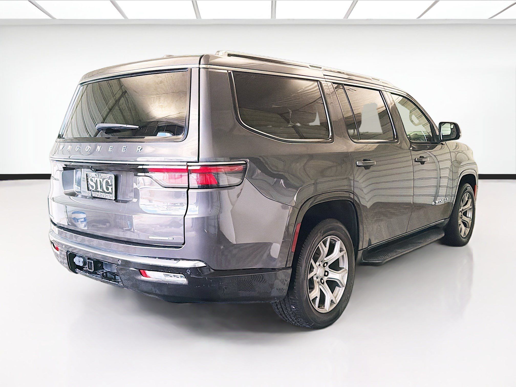 Used 2022 Jeep Wagoneer Series II AWD/4WD image 4