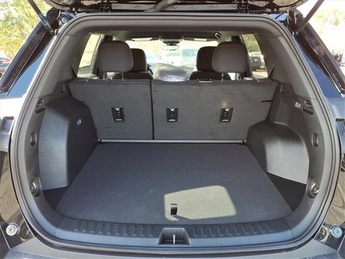 New 2026 Chevrolet Equinox LT w/ Safety and Technology Package image 9