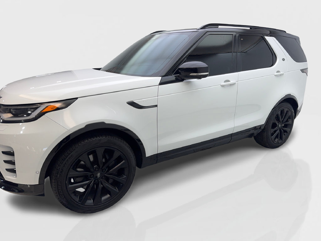 Used 2024 Land Rover Discovery Dynamic SE AWD/4WD image 12