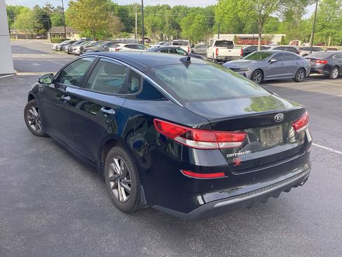 Used 2020 Kia Optima LX image 2