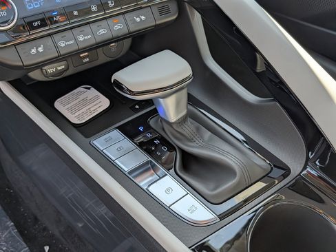 New 2026 Hyundai Elantra Limited image 14