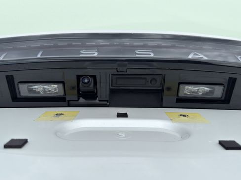 Used 2025 Nissan Ariya FWD image 47