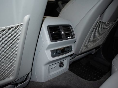 Used 2024 Audi Q5 2.0T Prestige AWD/4WD image 25