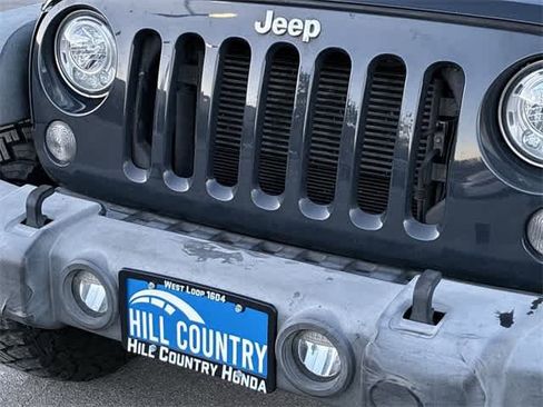 Used 2018 Jeep Wrangler Unlimited Sport S image 12