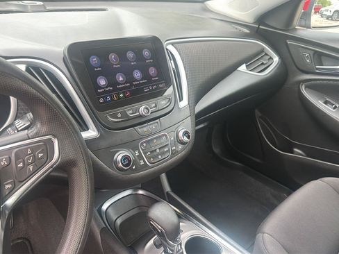 Used 2023 Chevrolet Malibu LT FWD image 16