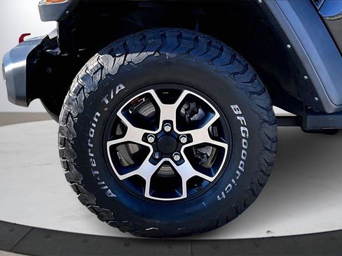 Used 2022 Jeep Wrangler Unlimited Rubicon w/ LED Lighting Group image 32