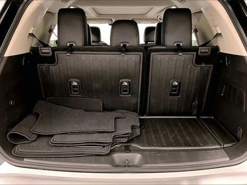 Used 2023 Nissan Pathfinder Platinum w/ Cargo Package AWD/4WD image 43