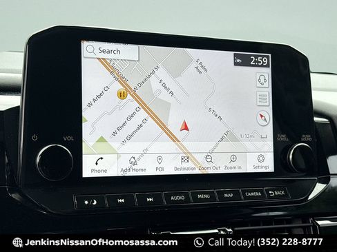 Used 2023 Nissan Pathfinder Platinum w/ Black Appearance Package FWD image 36